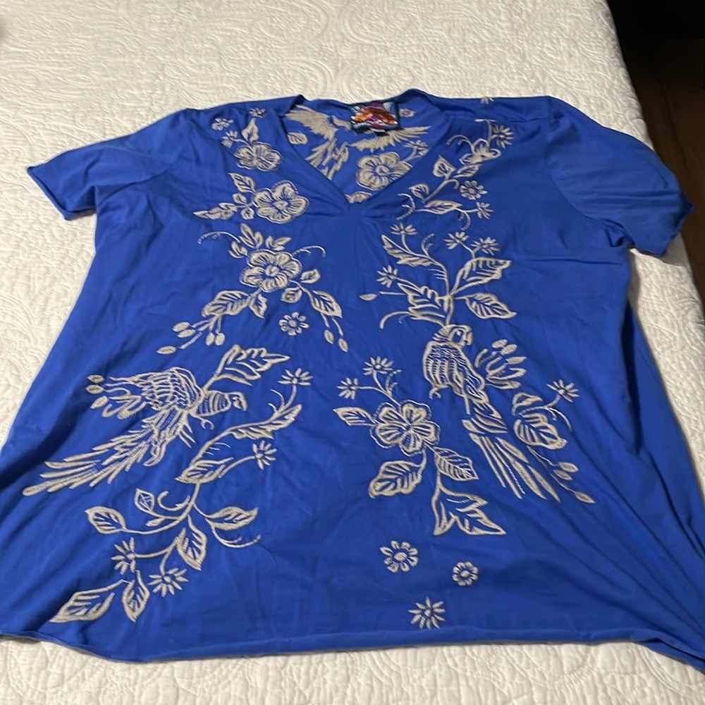Short sleeve top